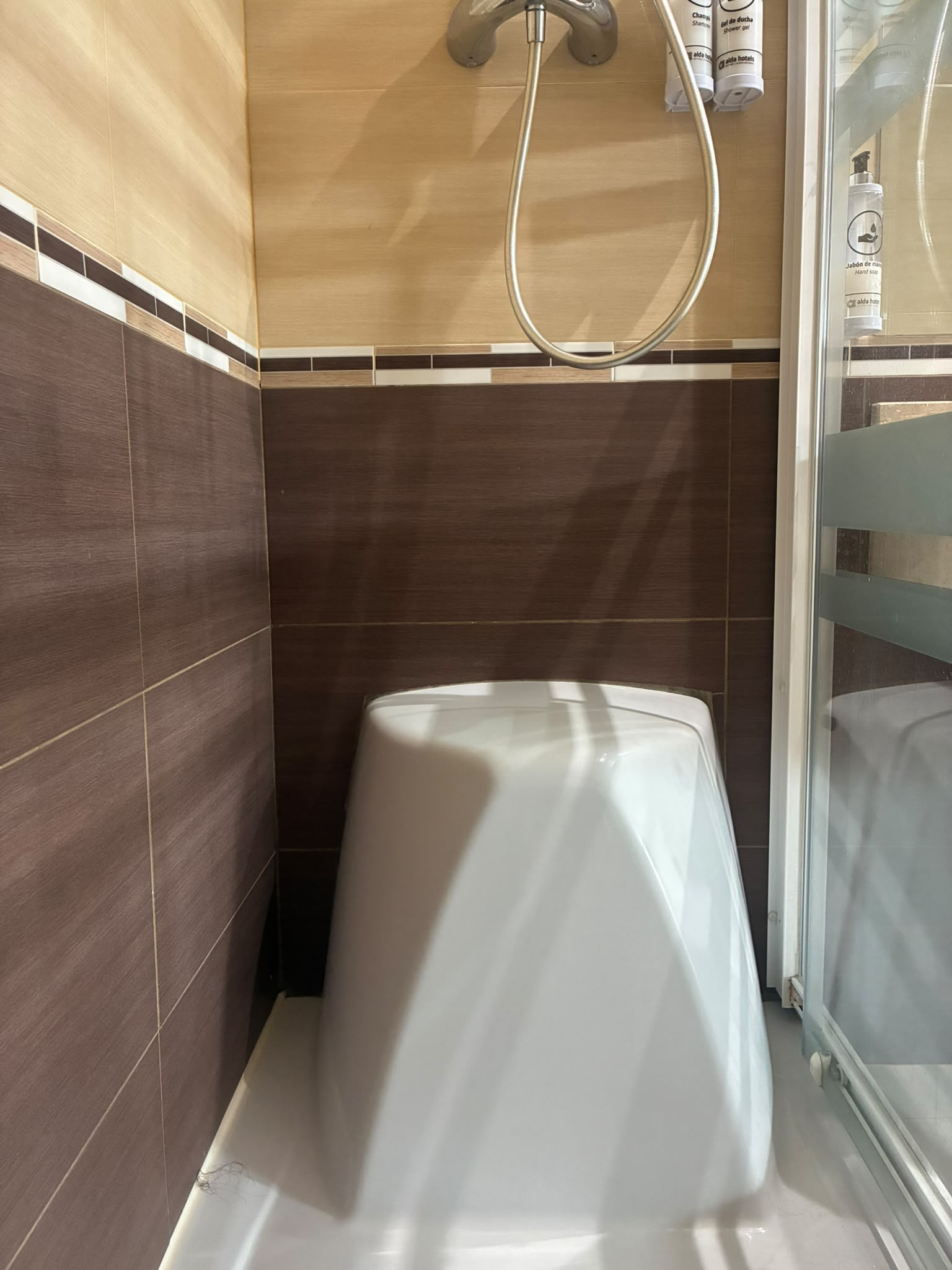 Ducha de Vestigia con banqueta para sentarse